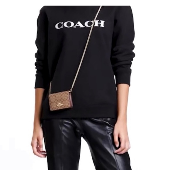 Coach Mini wallet On a Chain in Signature Canvas - Picture 2 of 6